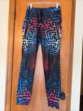 Men's Black Multicolor Maze-Print Joggers